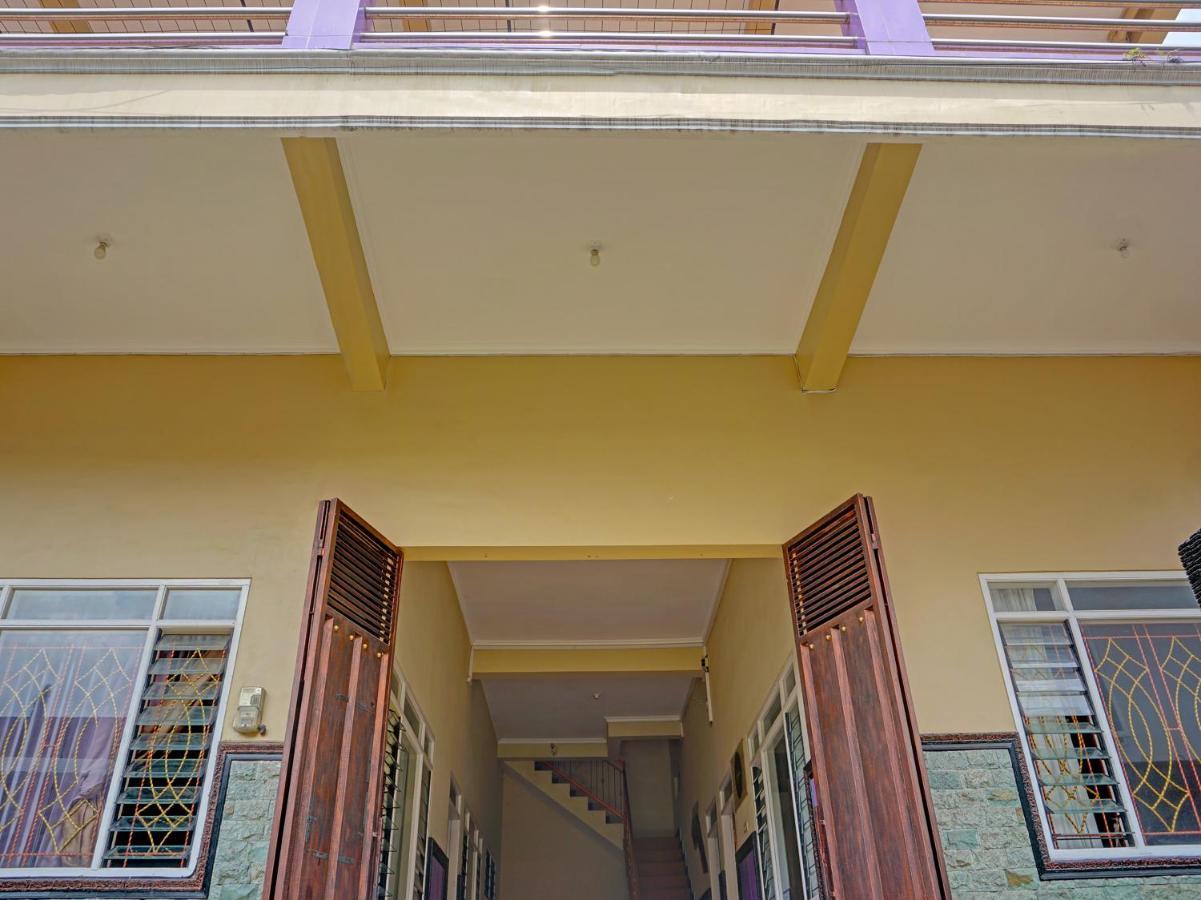 Spot On 1870 Graha Batu Mulia Hotel Exterior foto